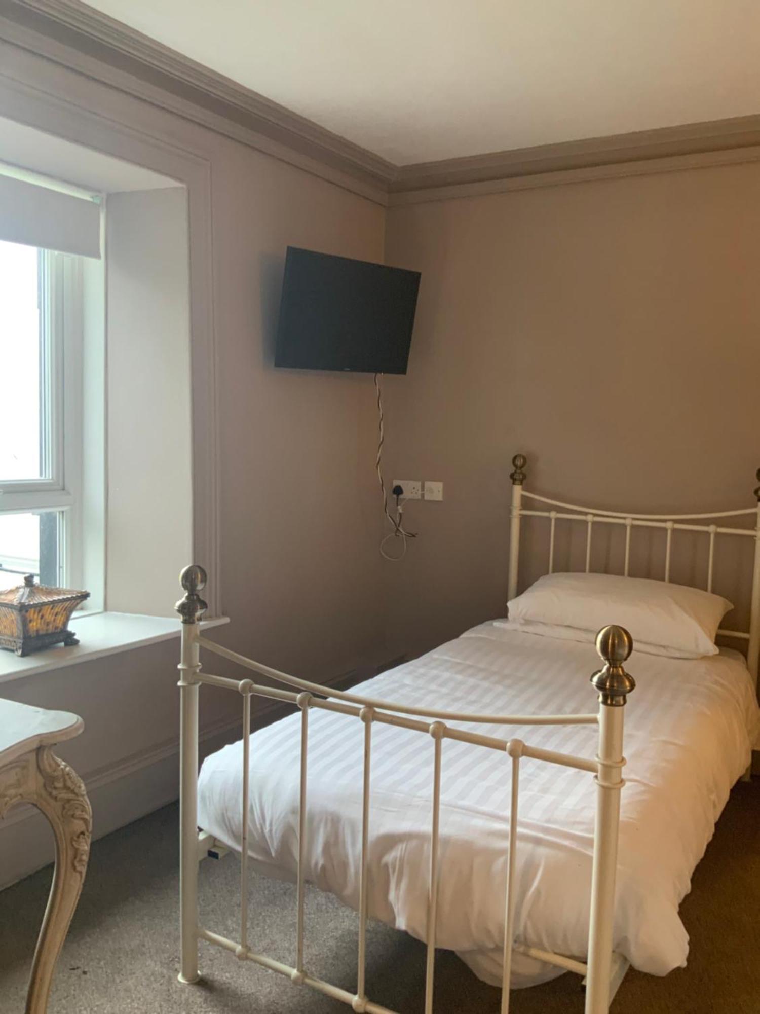Hotel The White House Sennybridge Pokoj fotografie